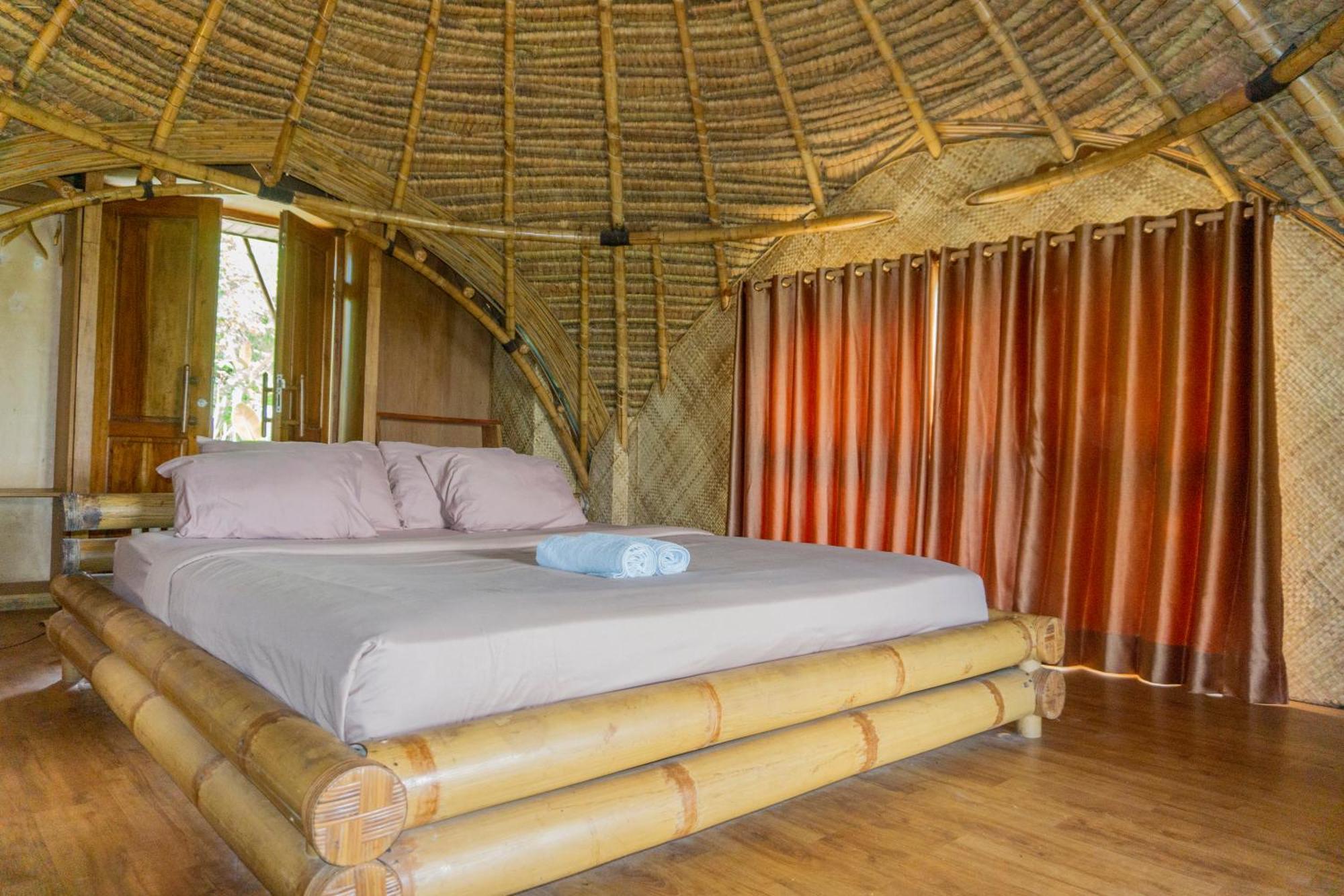 Aranka Tempasan Villa Sangyang Екстериор снимка