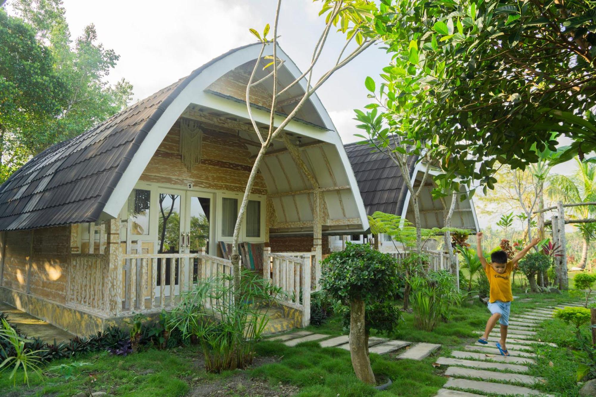 Aranka Tempasan Villa Sangyang Екстериор снимка